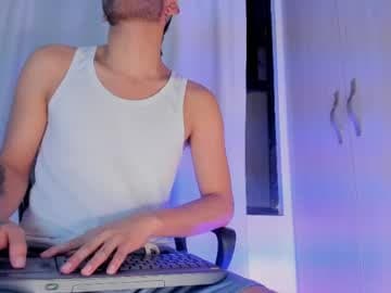 𝒜𝓃𝑔𝑒𝓁 ℬ𝓇𝓊𝒸𝑒