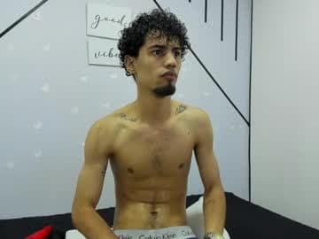 chris_angnel