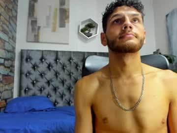 Chris_grey2