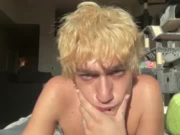 Cyrus_SnowX