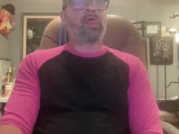 d4ddy858