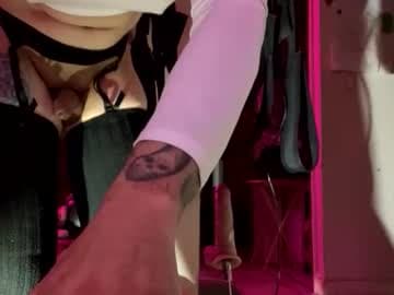 Submissive Slut LOVES adoration!