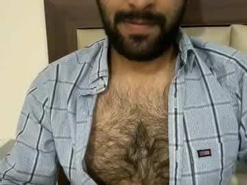 Mo