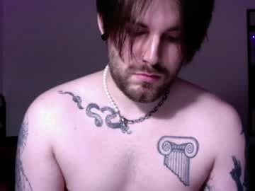 https://chaturbate.com/b/zorvello_83/
